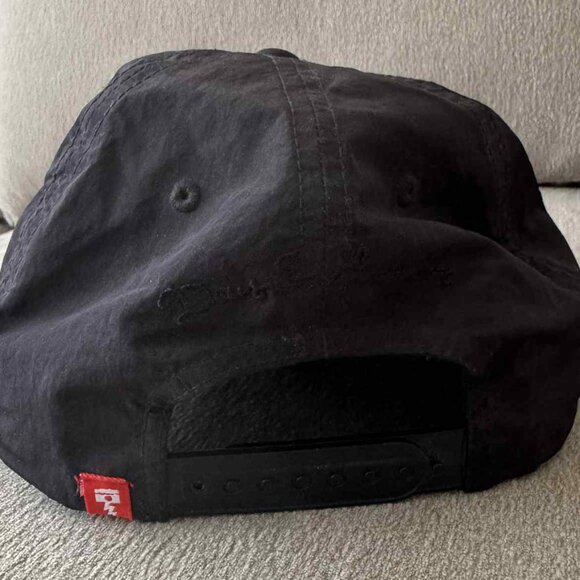 Black Cap - Picture 2 of 3